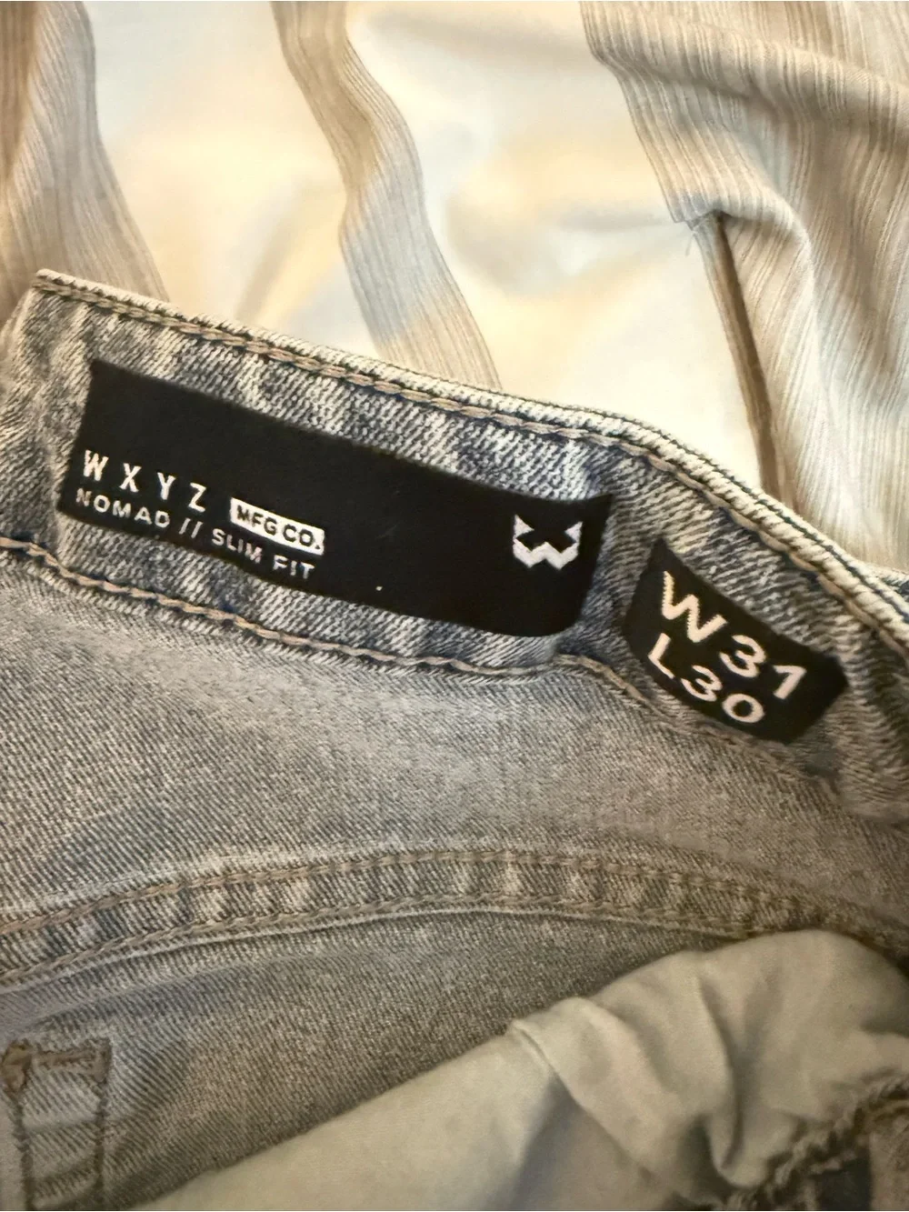 Light Wash Men's Jeans - Classic Straight Fit